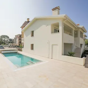 https://domus-fiorita.hotelinveneto.com